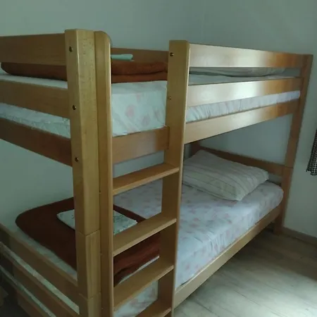 Lodge Planinska Koca Na Kopitniku *