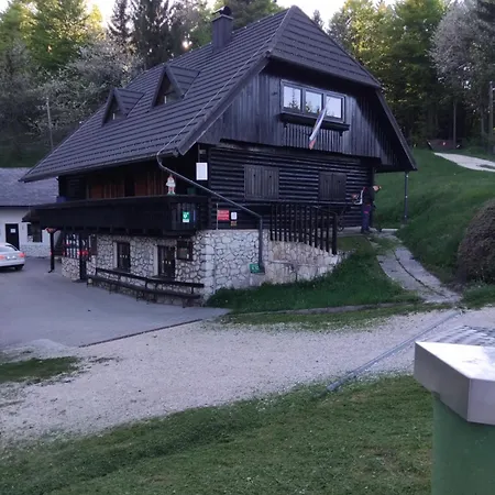 Planinska Koca Na Kopitniku