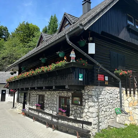 Planinska Koca Na Kopitniku * Dol pri Hrastniku