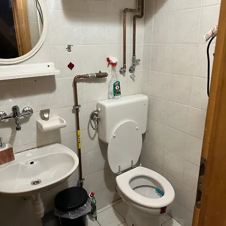 Planinska Koca Na Kopitniku *