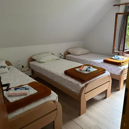 Planinska Koca Na Kopitniku Dol pri Hrastniku