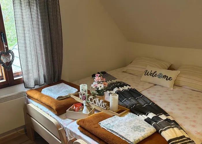 Planinska Koca Na Kopitniku *