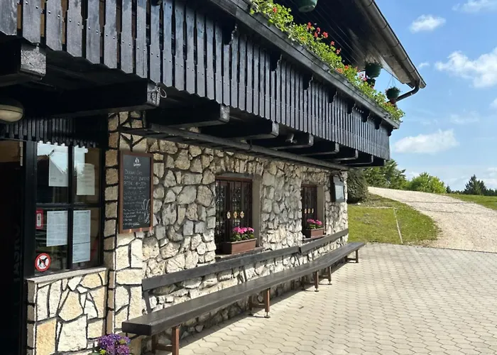 Planinska Koca Na Kopitniku Lodge Dol pri Hrastniku