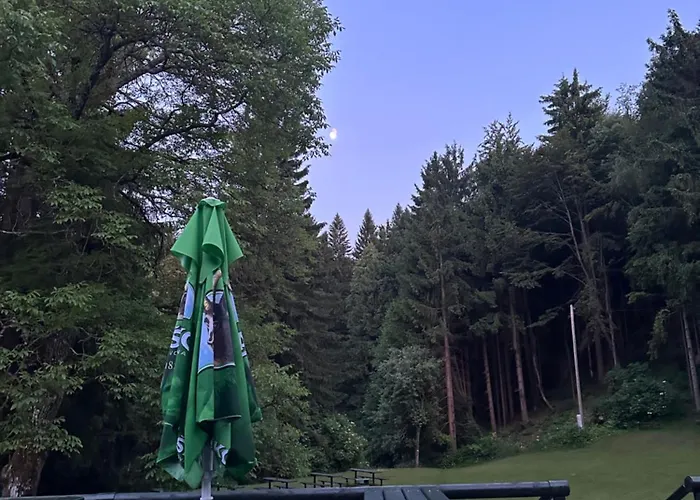 Lodge Planinska Koca Na Kopitniku *